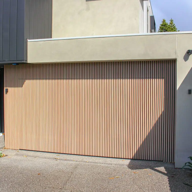 Expert Garage Door Repair Technicians in Hidden Hills, CA